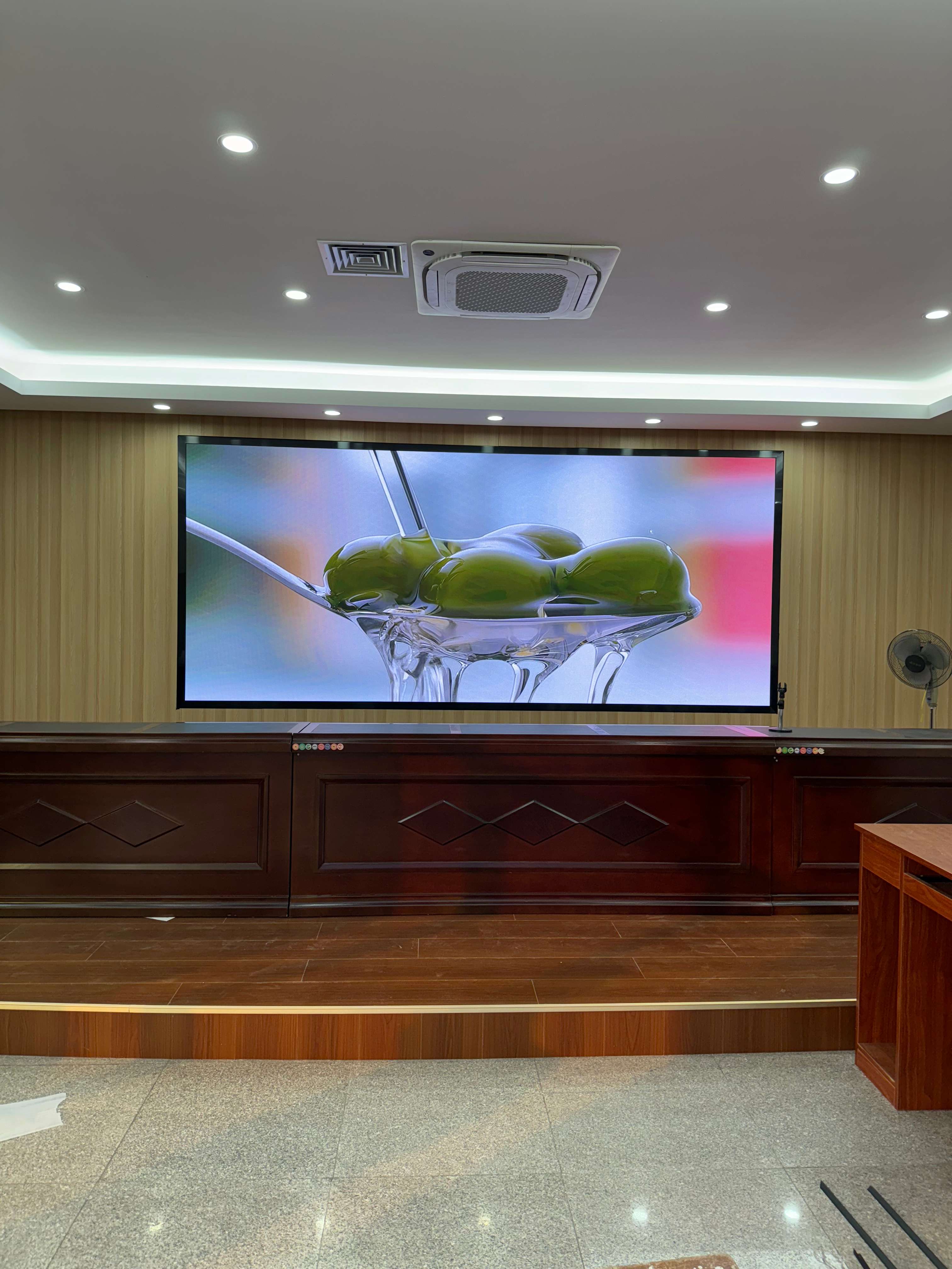 梅州某單位P2.5LED顯示屏